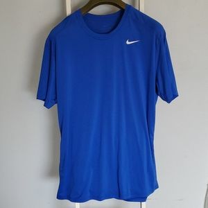 Used Men's Nike Dri-Fit Fitted shirt.